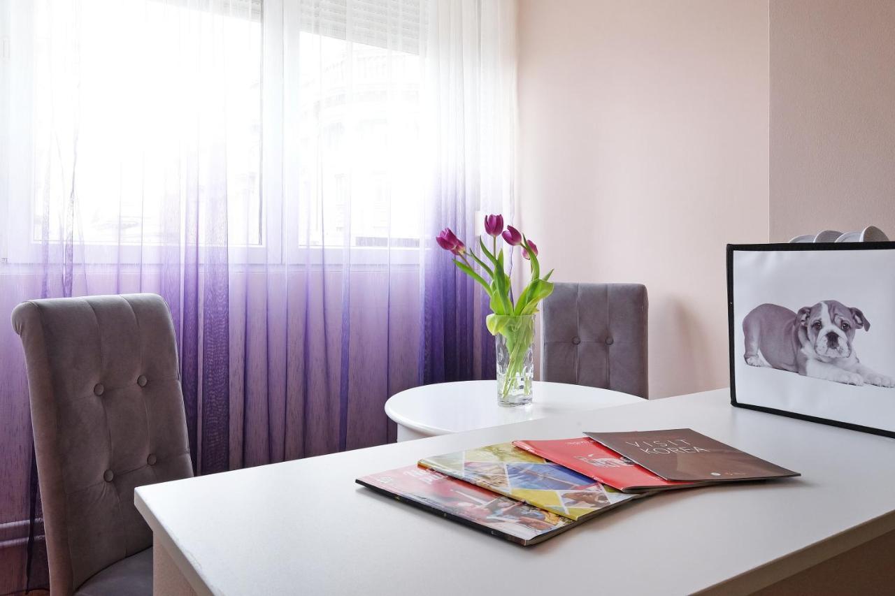 Sava Square Apartment Belgrado Buitenkant foto