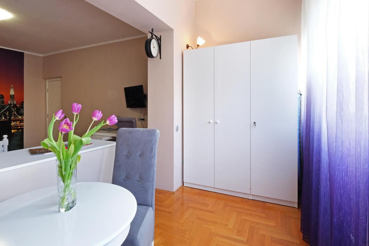 Sava Square Apartment Belgrado Buitenkant foto